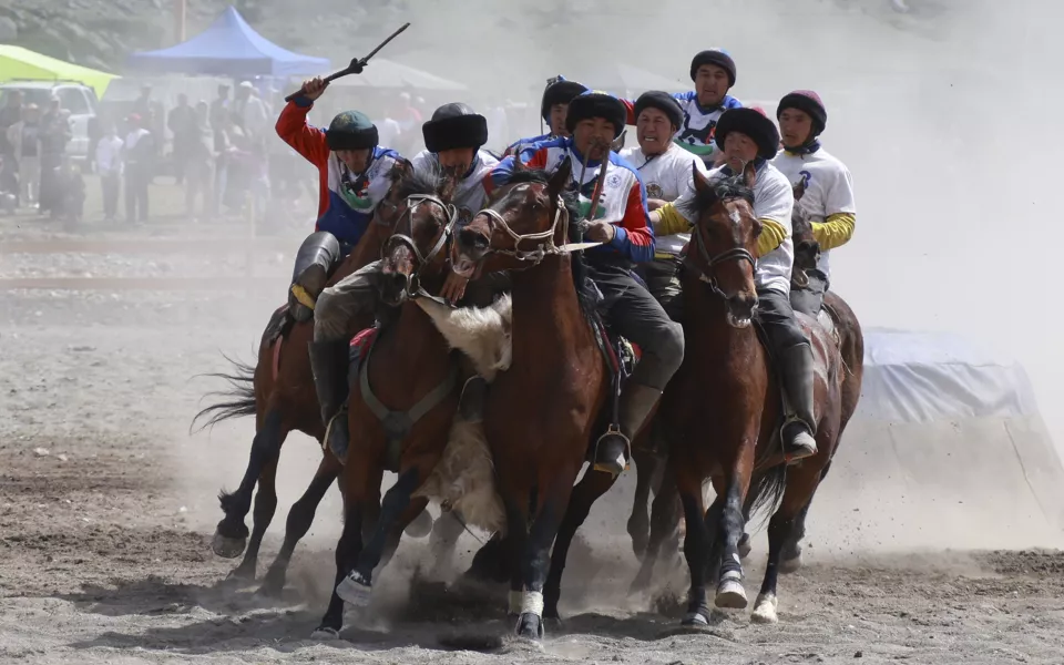 Море маральника и экшн на лошадях: как в Горном Алтае прошел фестиваль весны. Фото