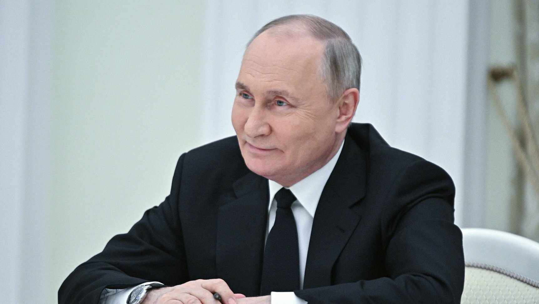 Путин потребовал увеличить вклад внутреннего туризма в экономику до 5%