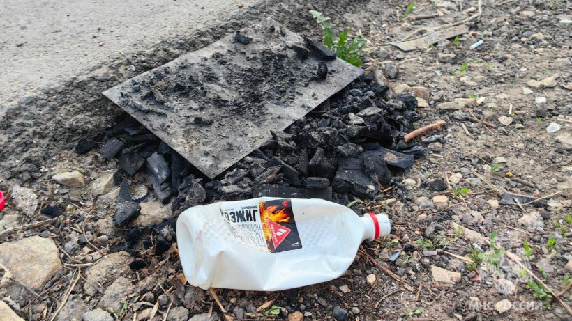 В Энгельсе двое детей получили ожоги из-за брошенной в костер бутылки с розжигом